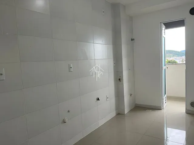 Apartamento 2 quartos e 1 banheiro, para alugar, no bairro Cidade Nova em Itajaí