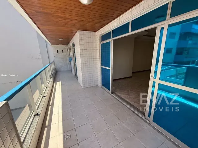 Apartamento com 130m² 3 quartos e 2 banheiros, à venda, no bairro Algodoal em Cabo Frio