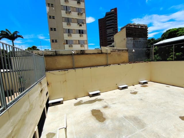 Apartamento com 310m² 4 quartos e 2 banheiros, à venda, no bairro Centro em Governador Valadares
