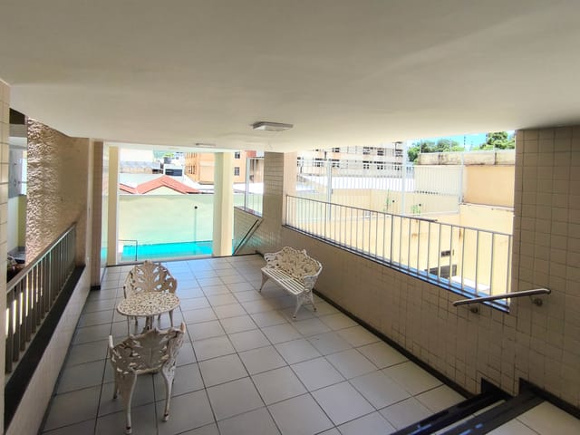 Apartamento com 310m² 4 quartos e 2 banheiros, à venda, no bairro Centro em Governador Valadares