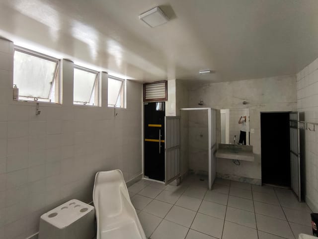 Apartamento com 310m² 4 quartos e 2 banheiros, à venda, no bairro Centro em Governador Valadares