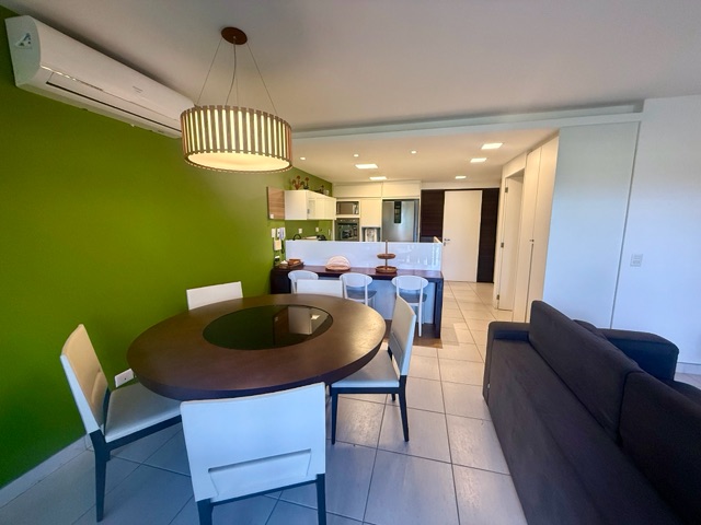 Flat 2 quartos e 3 banheiros, à venda, no bairro Muro Alto em Ipojuca