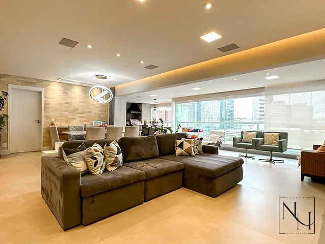 Apartamento com 189m² 3 quartos e 5 banheiros, à venda, no bairro Santo Amaro em São Paulo