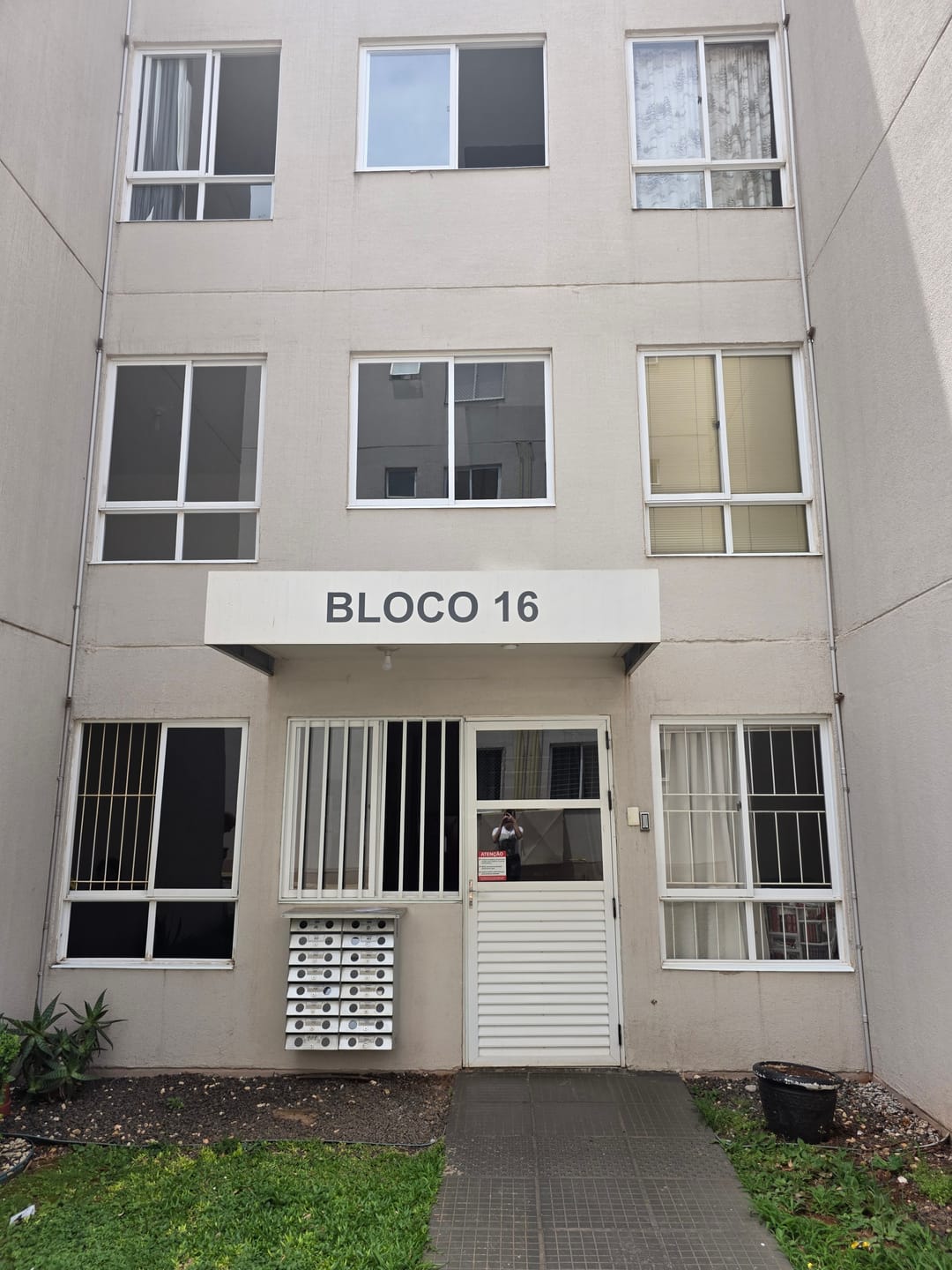 Ótimo apartamento no Residencial Serrano á venda