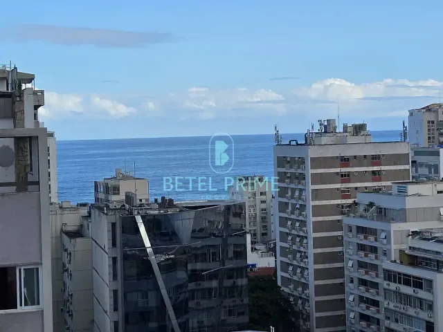 Apartamento com 84m² 2 quartos e 2 banheiros, para alugar, no bairro Leblon em Rio de Janeiro