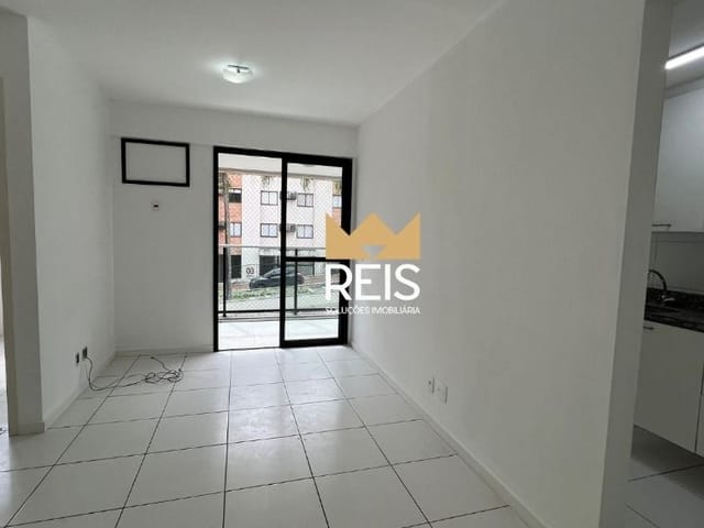 Apartamento com 58m² 2 quartos e 1 banheiro, à venda, no bairro Campo Grande em Rio de Janeiro