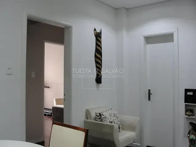 Apartamento com 98m² 2 quartos e 1 banheiro, à venda, no bairro Centro em Curitiba