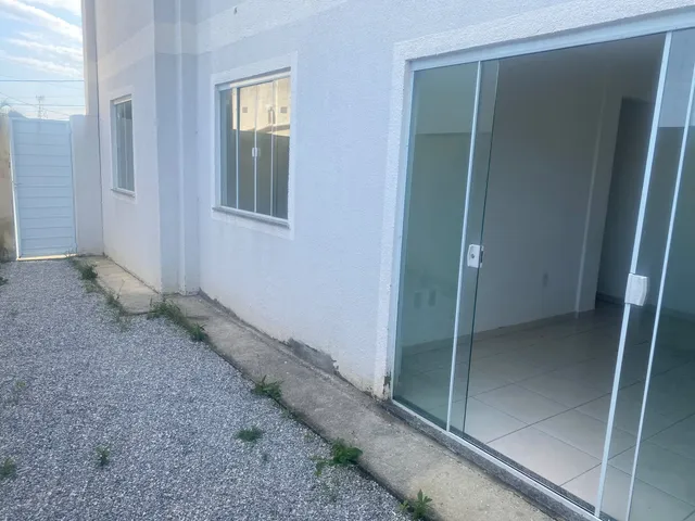 Apartamento 2 quartos e 1 banheiro, para alugar, no bairro Enseada das Gaivotas em Rio das Ostras