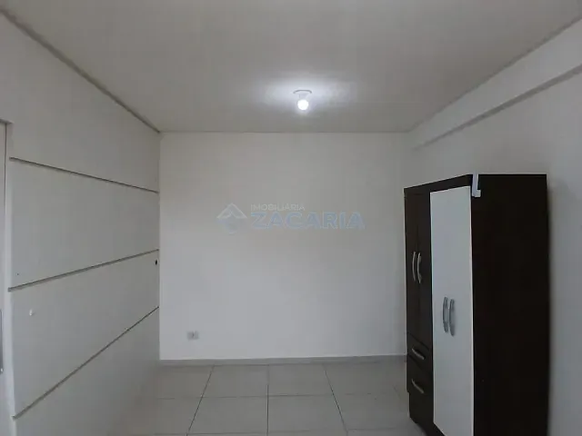 Apartamento 1 quarto e 1 banheiro, para alugar, no bairro Centro em Apucarana
