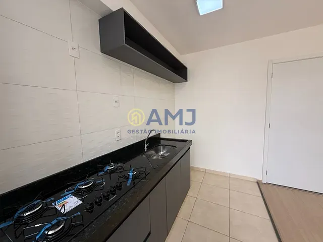 Apartamento 2 quartos e 1 banheiro, para alugar, no bairro Residencial Bethel em Goiânia