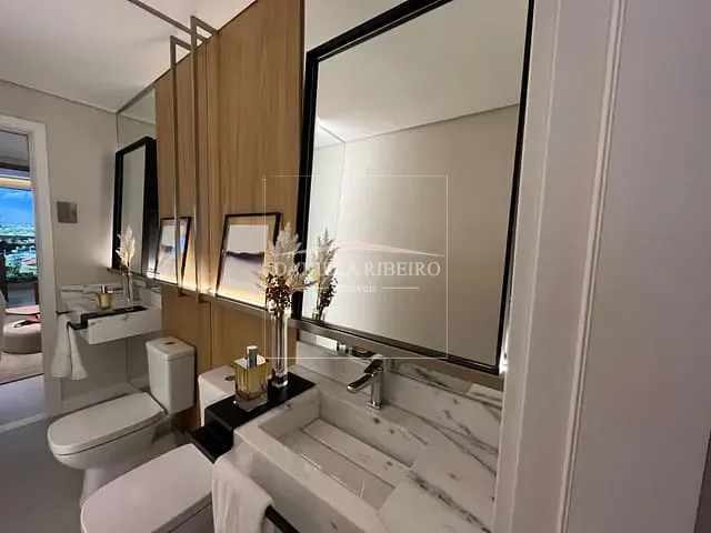 Apartamento 3 quartos e 5 banheiros, à venda, no bairro Jardim São Jorge em Londrina