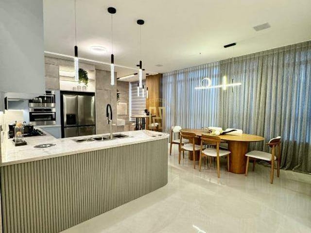 Apartamento com 174m² 3 quartos e 5 banheiros, à venda, no bairro Centro em Nova Mutum