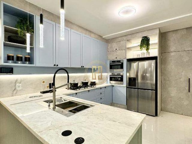 Apartamento com 174m² 3 quartos e 5 banheiros, à venda, no bairro Centro em Nova Mutum