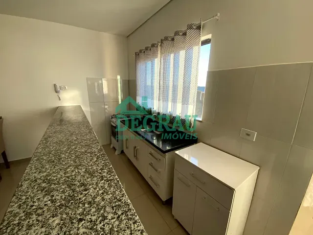 Apartamento 2 quartos e 1 banheiro, para alugar, no bairro Centro em Itapeva