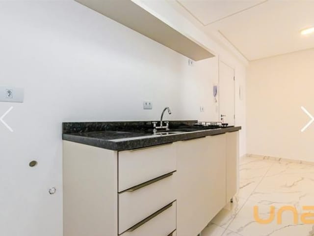 Apartamento 1 quarto e 1 banheiro, para alugar, no bairro Portão em Curitiba
