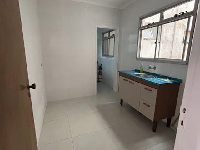 Apartamento 1 quarto e 1 banheiro, à venda, no bairro Canto do Forte em Praia Grande