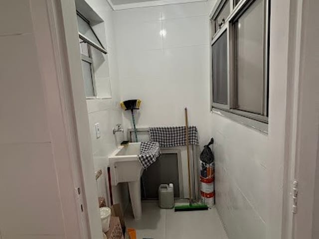 Apartamento 1 quarto e 1 banheiro, à venda, no bairro Canto do Forte em Praia Grande