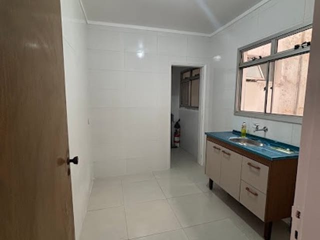 Apartamento 1 quarto e 1 banheiro, à venda, no bairro Canto do Forte em Praia Grande
