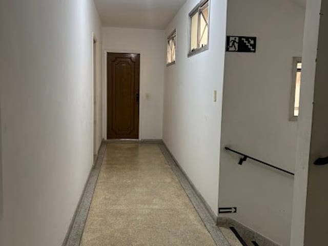 Apartamento 1 quarto e 1 banheiro, à venda, no bairro Canto do Forte em Praia Grande