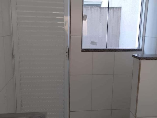 Apartamento 2 quartos e 1 banheiro, à venda, no bairro Enseada das Gaivotas em Rio das Ostras