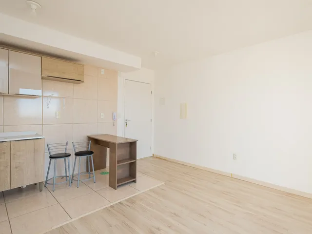 Apartamento com 48m² 2 quartos e 1 banheiro, para alugar, no bairro Fragata em Pelotas