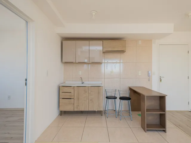Apartamento com 48m² 2 quartos e 1 banheiro, para alugar, no bairro Fragata em Pelotas