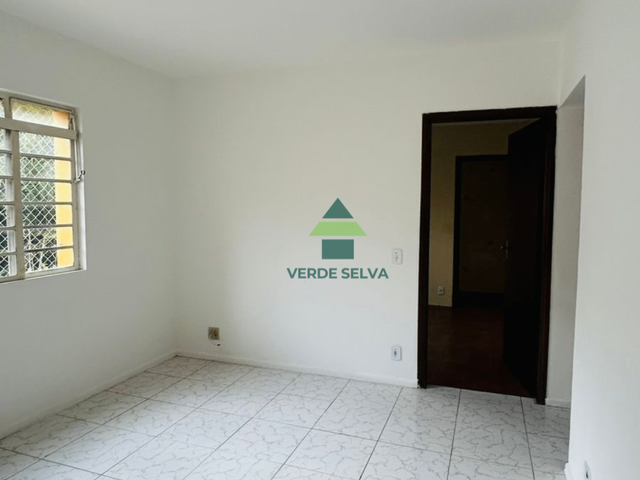 Apartamento 2 quartos e 1 banheiro, para alugar, no bairro Vila Thais em Atibaia