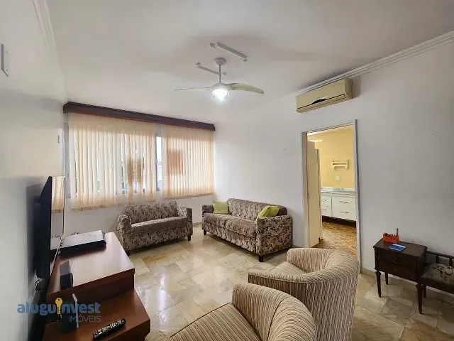 Apartamento 4 quartos e 5 banheiros, para alugar, no bairro Centro em Florianópolis