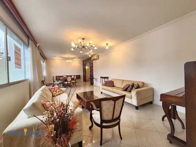 Apartamento 4 quartos e 5 banheiros, para alugar, no bairro Centro em Florianópolis