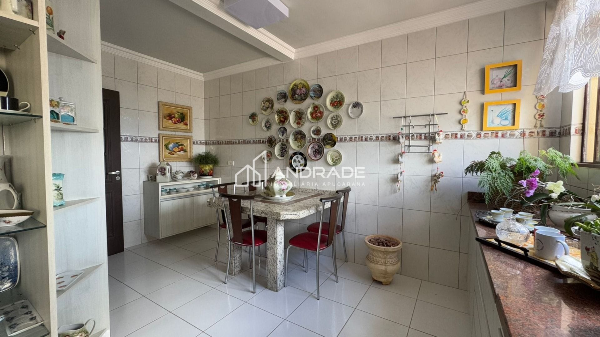 Apartamento à venda com 3 quartos, 400m² - Foto 4