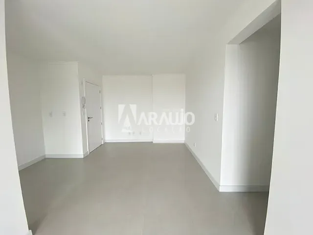 Apartamento 3 quartos e 1 banheiro, para alugar, no bairro São Vicente em Itajaí