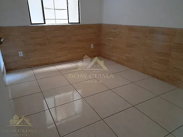 Apartamento 2 quartos e 1 banheiro, para alugar, no bairro Bandeirantes em Juiz de Fora