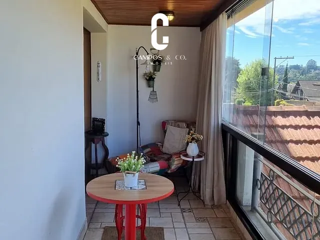 Apartamento 1 quarto e 1 banheiro, à venda, no bairro Vila Everest em Campos Do Jordão
