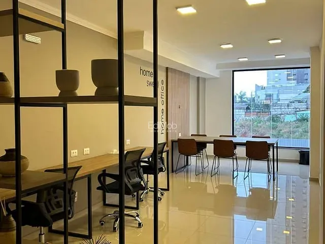 Apartamento 2 quartos e 2 banheiros, à venda, no bairro Centro em Cascavel