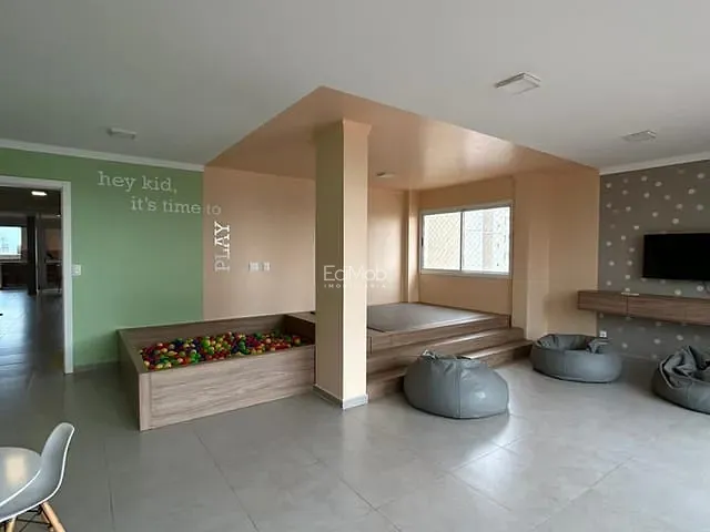 Apartamento 2 quartos e 2 banheiros, à venda, no bairro Centro em Cascavel