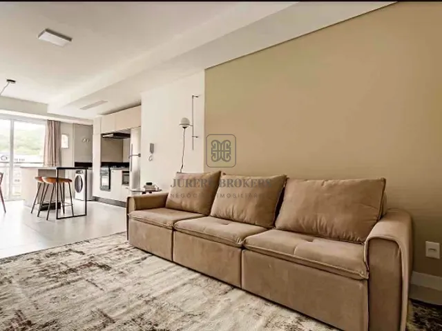 Apartamento 2 quartos e 2 banheiros, à venda, no bairro Jurerê em Florianópolis