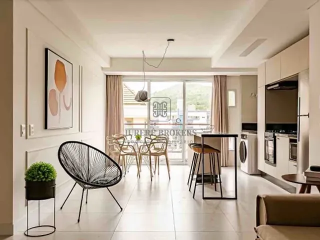 Apartamento 2 quartos e 2 banheiros, à venda, no bairro Jurerê em Florianópolis