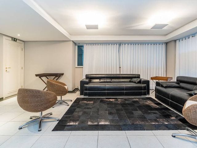 Apartamento com 265m² 4 quartos e 5 banheiros, à venda, no bairro Cabral em Curitiba