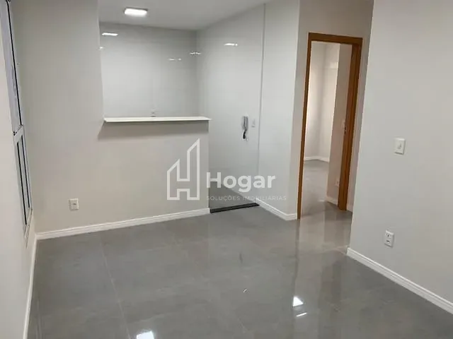 Apartamento 2 quartos e 1 banheiro, à venda, no bairro Olímpico em Londrina