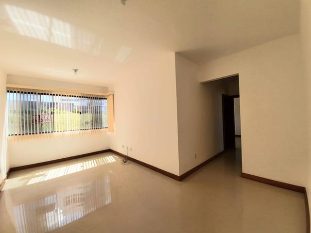 Foto do Apartamento - Apto de 3/4 no Alto do Candeias! | Imobiliária Sales