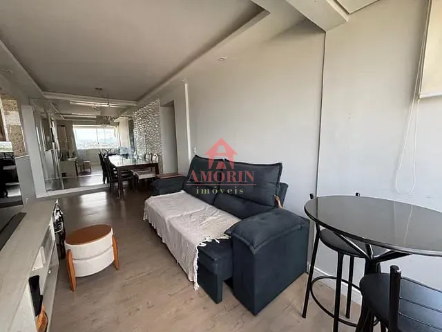 Apartamento com 62m² 2 quartos e 2 banheiros, à venda, no bairro Portão em Curitiba