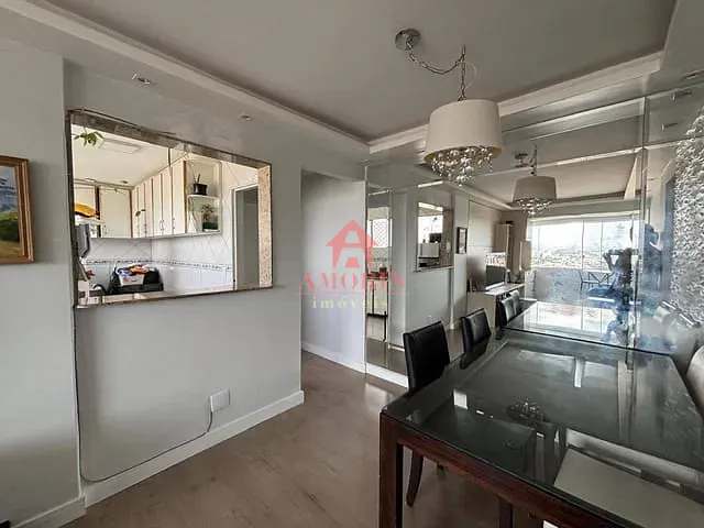 Apartamento com 62m² 2 quartos e 2 banheiros, à venda, no bairro Portão em Curitiba
