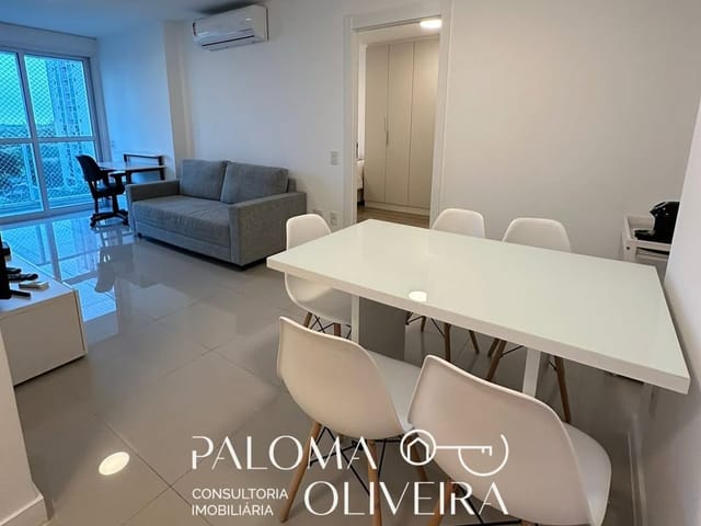 Apartamento 2 quartos e 1 banheiro, para alugar, no bairro Barra da Tijuca em Rio de Janeiro