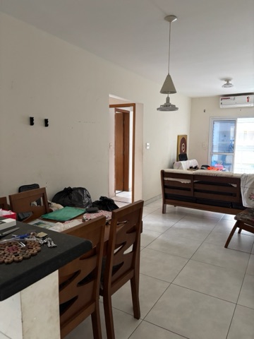 Apartamento 2 quartos e 1 banheiro, à venda, no bairro Tupi em Praia Grande