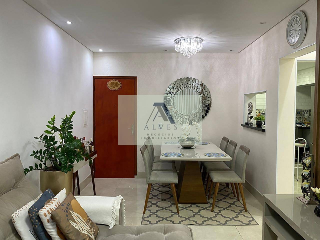 Apartamento à venda com 3 quartos, 71m² - Foto 2