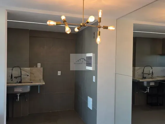 Apartamento 2 quartos e 2 banheiros, à venda, no bairro Praia da Costa em Vila Velha
