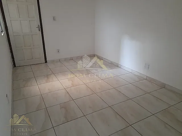 Apartamento 2 quartos e 1 banheiro, para alugar, no bairro Bandeirantes em Juiz de Fora