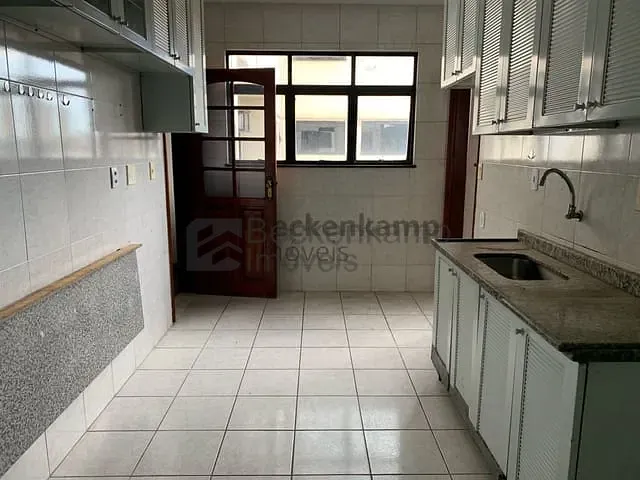 Apartamento 3 quartos e 3 banheiros, à venda, no bairro Aterrado em Volta Redonda