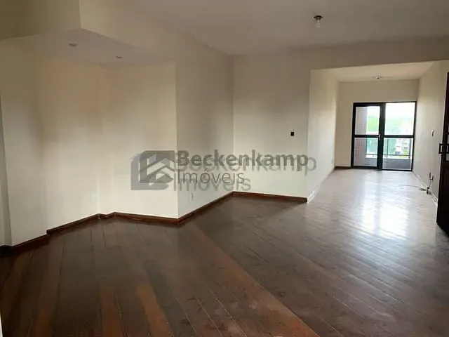 Apartamento 3 quartos e 3 banheiros, à venda, no bairro Aterrado em Volta Redonda