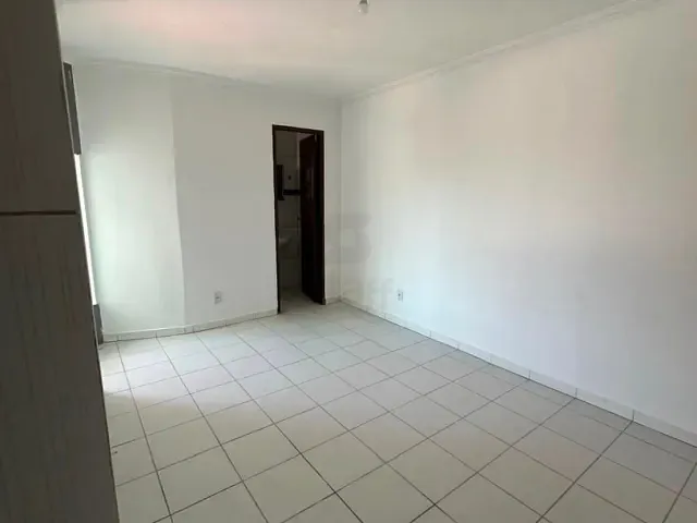 Apartamento 2 quartos e 1 banheiro, para alugar, no bairro Centro em Paulo Afonso